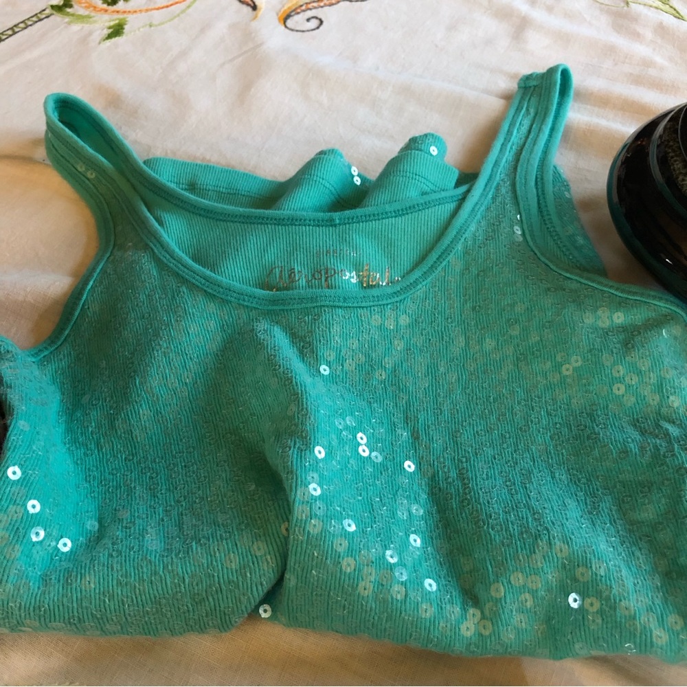 Aeropostale Green All Over Sequined Tank Top. Size Medium